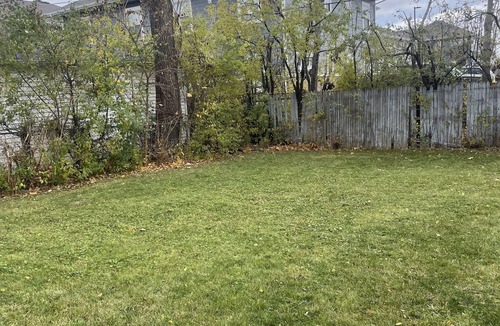 North Chicago House | Comfortable 2 bedroom house near Great Lakes Navy Base ideal for families