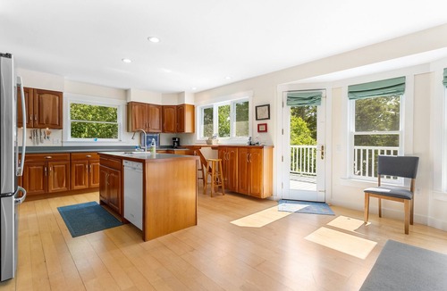 Seal Cove House | Comfortable bayfront home with beautiful views, large deck & on-site tennis