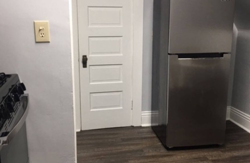 Springfield Apartment | Comfortable two bedroom unit, perfect for traveling professionals.