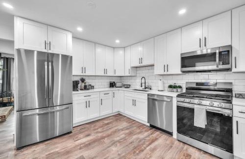 Rolling Meadows House | Comforting Retreat Near Woodfield Mall home