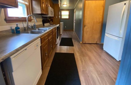 Wabash House | Comfy spacious 2 bedroom home a short walk to Honeywell