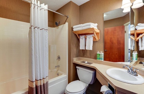 Galena Hotel | Comfy Stay! Explore Historic Galena with Family and Pet