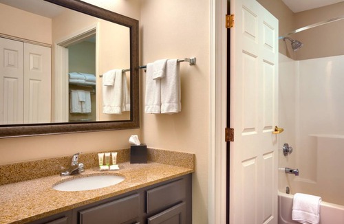 Peoria Condo | Condo ∙ 1 bedroom ∙ 4 guests