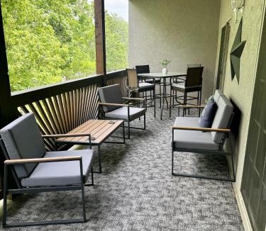 Hollister Apartment | Condo A-5 on Table Rock Lake