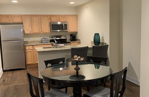 Highland Park Condo | Condo - Downtown Highland Park