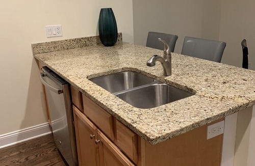 Highland Park Condo | Condo - Downtown Highland Park