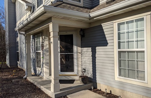 Itasca House | Conveniently located spacious townhome.