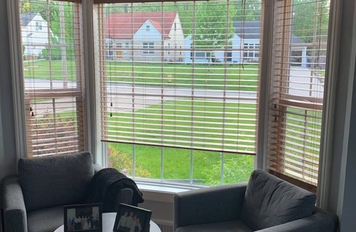 Des Moines House | Conveniently located Cozy Willow Brick