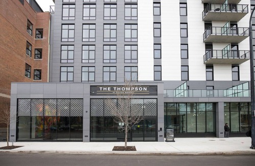 Near West Side Apartment | Cool West Loop Studio w/Rooftop & Dog Wash, nr L, by Blueground