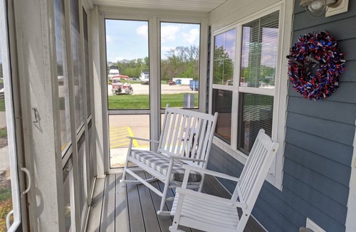 Ottawa Cottage | Cottage ∙ 2 bedrooms ∙ 10 guests