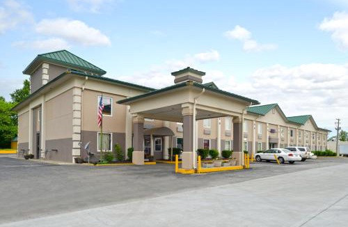 Benton Hotel | Country Garden & Suites
