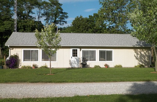 Plainview House | Country getaway at The Campground House.