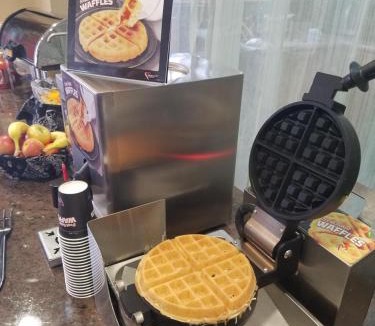 Edwardsville Hotel | Country Hearth Inn & Suites Edwardsville