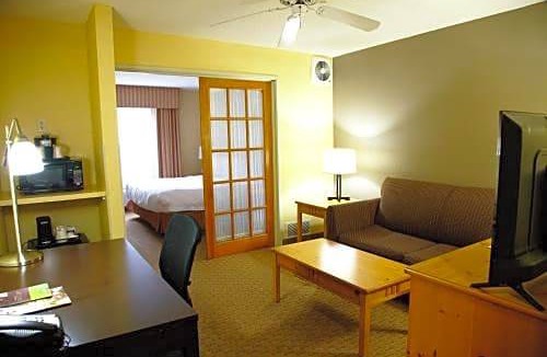 Bloomington Hotel | Country Inn & Suites by Radisson, Bloomington-Normal West, IL