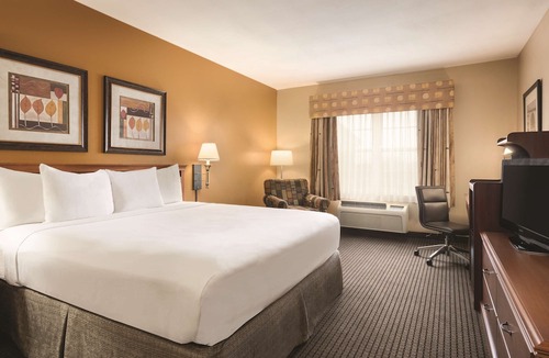 Elk Grove Village Hotel | Country Inn & Suites by Radisson, Elk Grove Village/Itasca