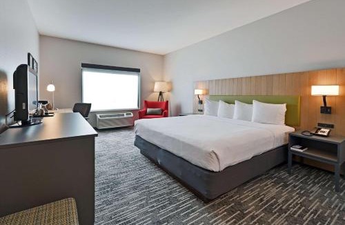 Bloomington Hotel | Country Inn & Suites by Radisson, Bloomington-Normal Airport, IL