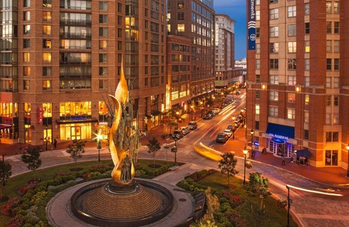 Harbor East Hotel | Courtyard by Marriott Baltimore Downtown Inner Harbor