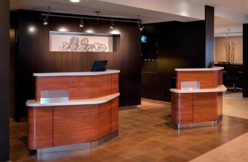 Naperville Hotel | Courtyard by Marriott Chicago Naperville