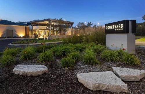 Waukegan Hotel | Courtyard by Marriott Chicago Waukegan/Gurnee