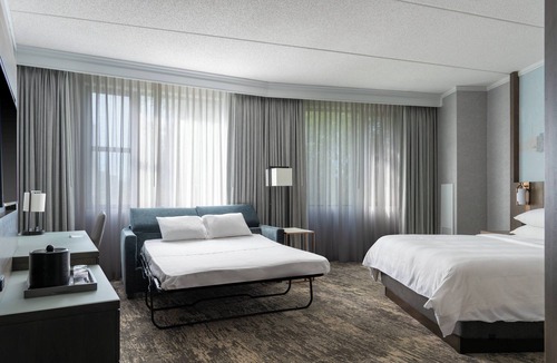 Near West Side Hotel | Courtyard by Marriott Chicago at Medical District/UIC