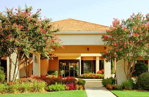 Memphis Hotel | Courtyard by Marriott Memphis Airport