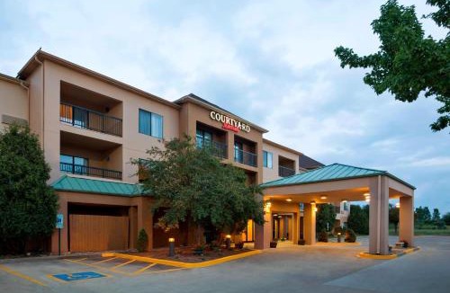 Springfield Hotel | Courtyard by Marriott Springfield