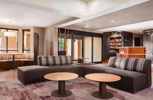 Springfield Hotel | Courtyard by Marriott Springfield