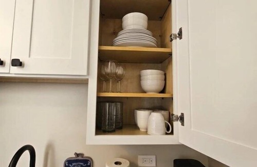 Logan Square Apartment | Cozy 1 Bedroom Apt near Logan Sq Chicago