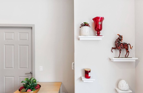 Near South Side Condo | Cozy 2bd/2ba McCormick Museums Condo (+Gym & Rooftop)