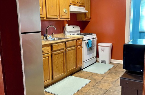North Austin Apartment | Cozy 2BR Self-checkin unit in Chicago l Few Steps from DT I Car Rental Available