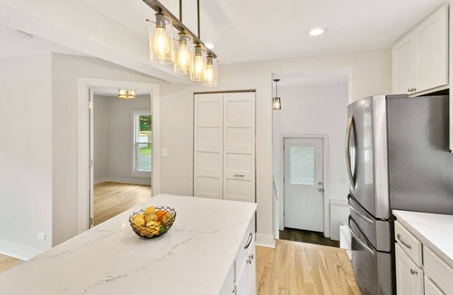 Libertyville House | Cozy 4-bedroom house in welcoming Libertyville with AC, WiFi
