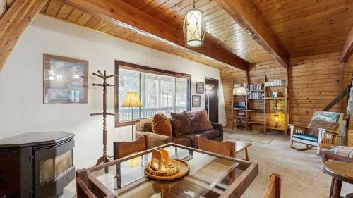 McCall House | Cozy A-Frame Cabin in Downtown McCall