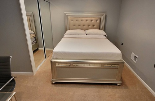 Glenview House | Cozy Basement with its own private entrance. 2 bedrooms and 1 full bath.