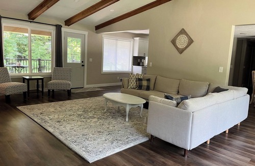 Rock Island House | cozy bright modern farm house feel conveniently located 3 bed 2 bath