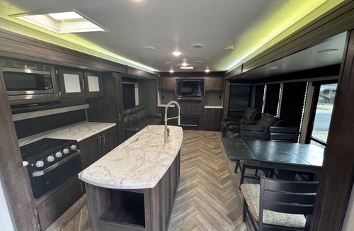 Bryan RV Rental | Cozy campground
