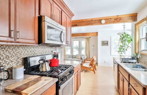 Jewett House | Cozy Catskill Mountain Retreat