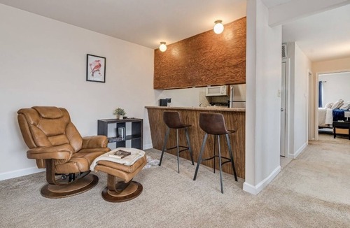 Morris Condo | Cozy Condo minutes from quaint downtown.