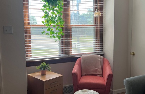 Belleville House | Cozy Duplex in Belleville