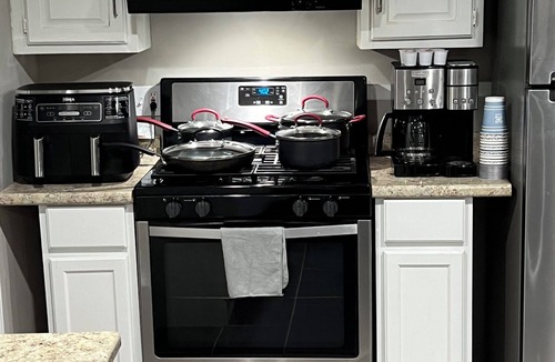 Hickory Hills Apartment | Cozy Garden Unit 1st flr with private entrance and Turo vehicle available.