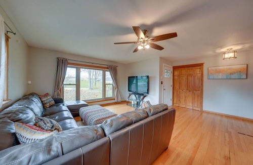 Lisle House | Cozy Lisle Home w/ Fenced Backyard: Pets Welcome!