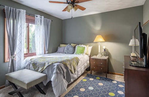 East Moline House | Cozy Living