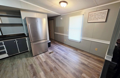 Monroe House | Cozy Modern 3-bedroom 2 full bath home
