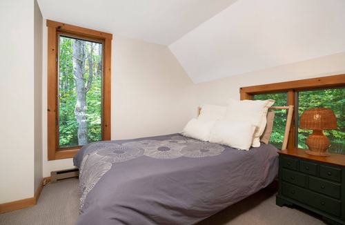 Quechee House | Cozy Oasis! 3bd/2ba Quechee Cottage