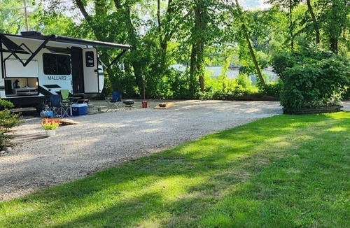 Antioch House | Cozy RV in our land with community private beach, fire pit, bring your boat.