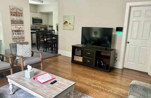 Libertyville Apartment | Cozy W Front Porch DT Libertyville near Naval Base