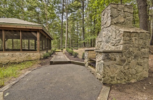 Berkeley Springs Cottage | Creekside Berkeley Springs Cabin on 35 Acres!