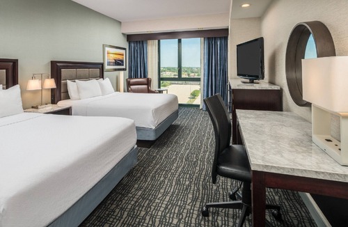 Springfield Hotel | Crowne Plaza Springfield by IHG