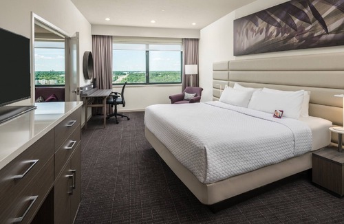 Springfield Hotel | Crowne Plaza Springfield by IHG