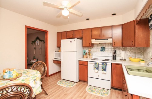 Lincoln House | Cute and Spacious One month min. rental