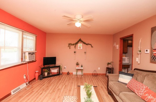 Lincoln House | Cute and Spacious One month min. rental